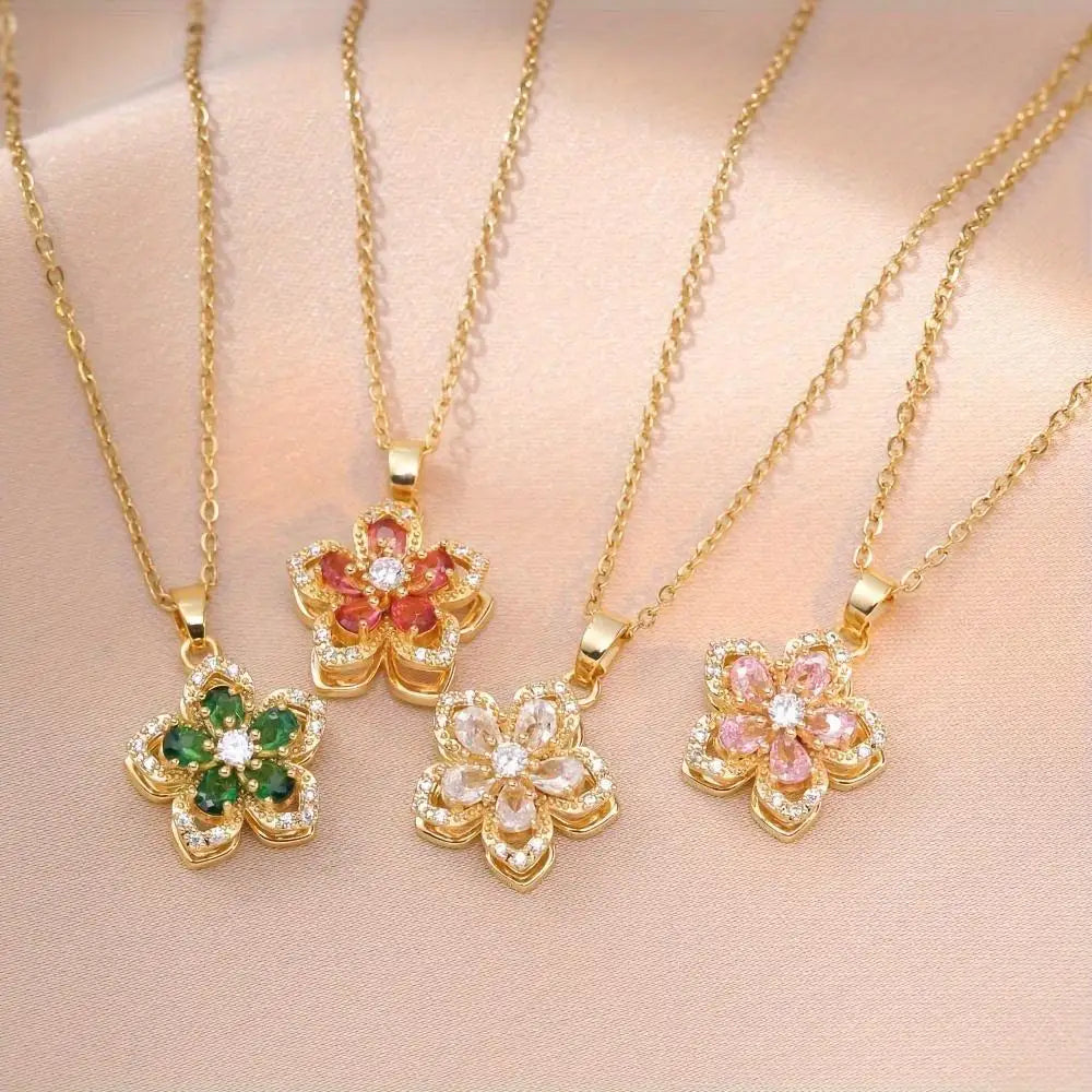 Rinestone Flower Pendant Necklace